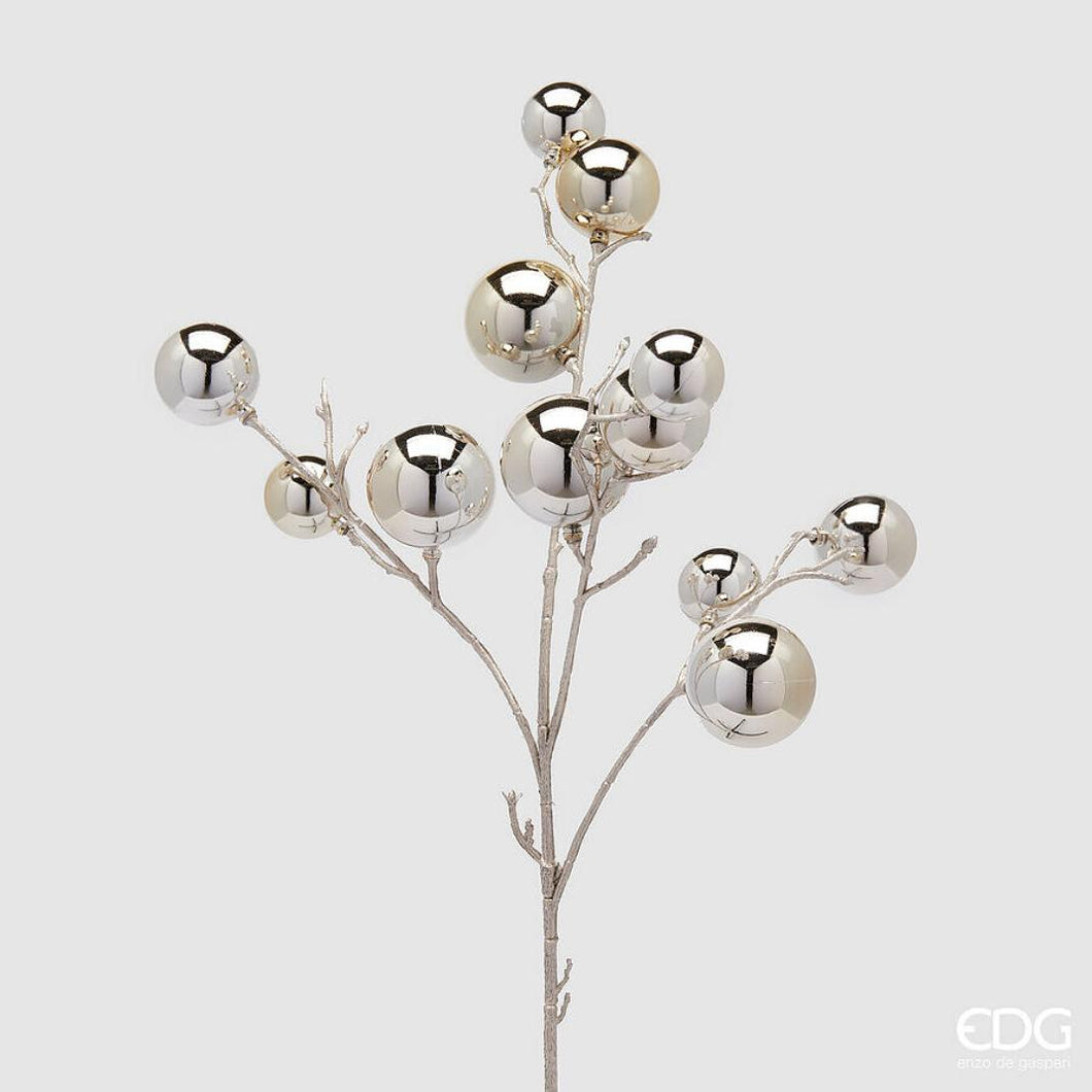 Grana_sa_kuglama_u_platinastoj_boji